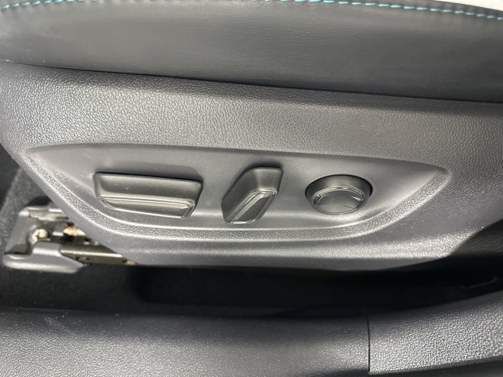 2021 Toyota Prius XLE