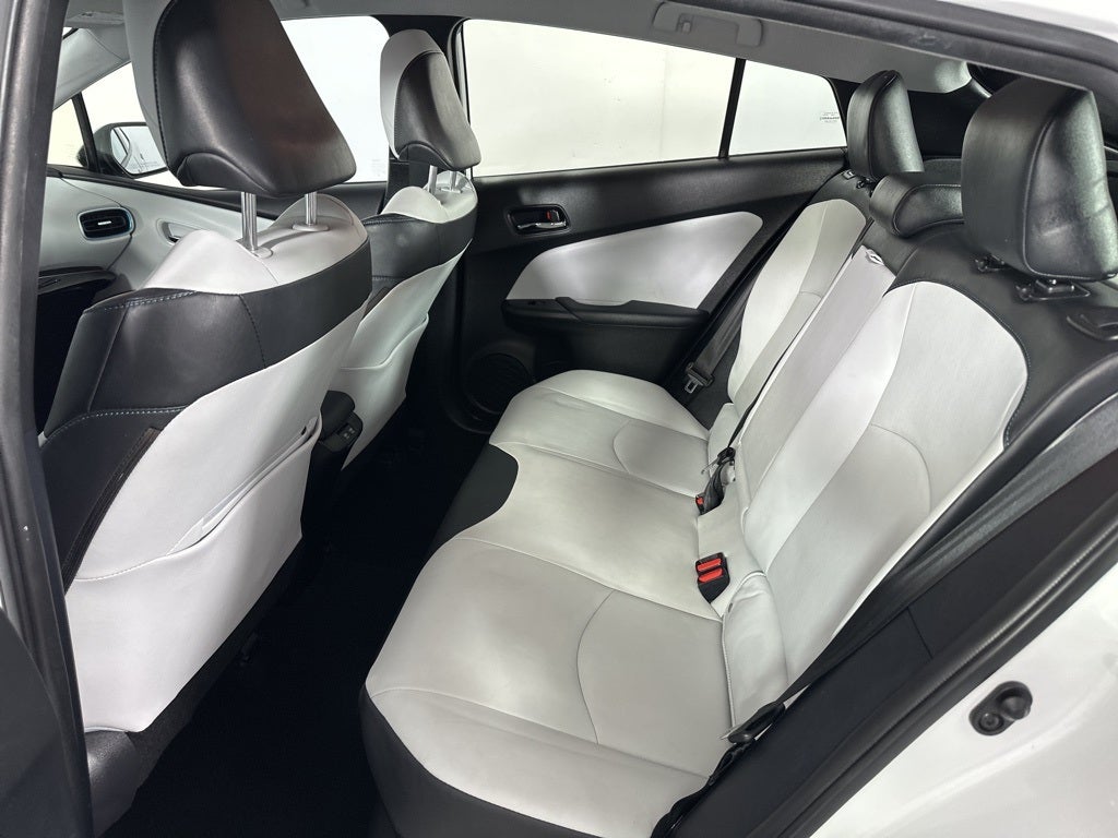 2021 Toyota Prius XLE