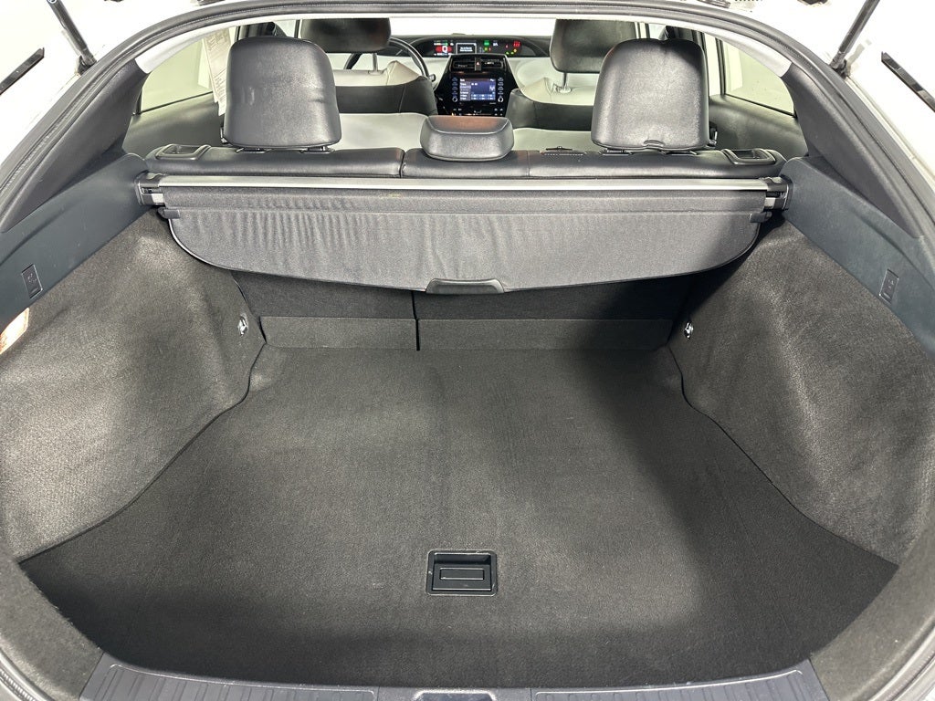 2021 Toyota Prius XLE