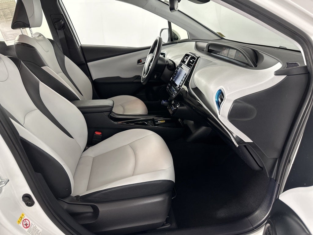 2021 Toyota Prius XLE