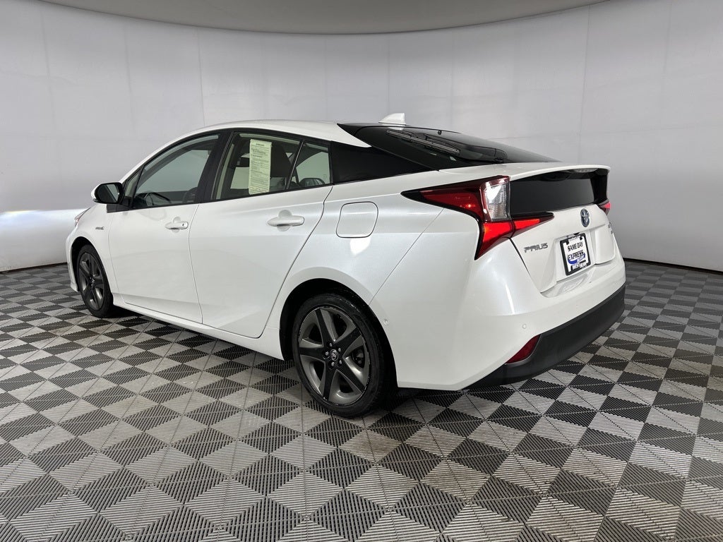 2021 Toyota Prius XLE