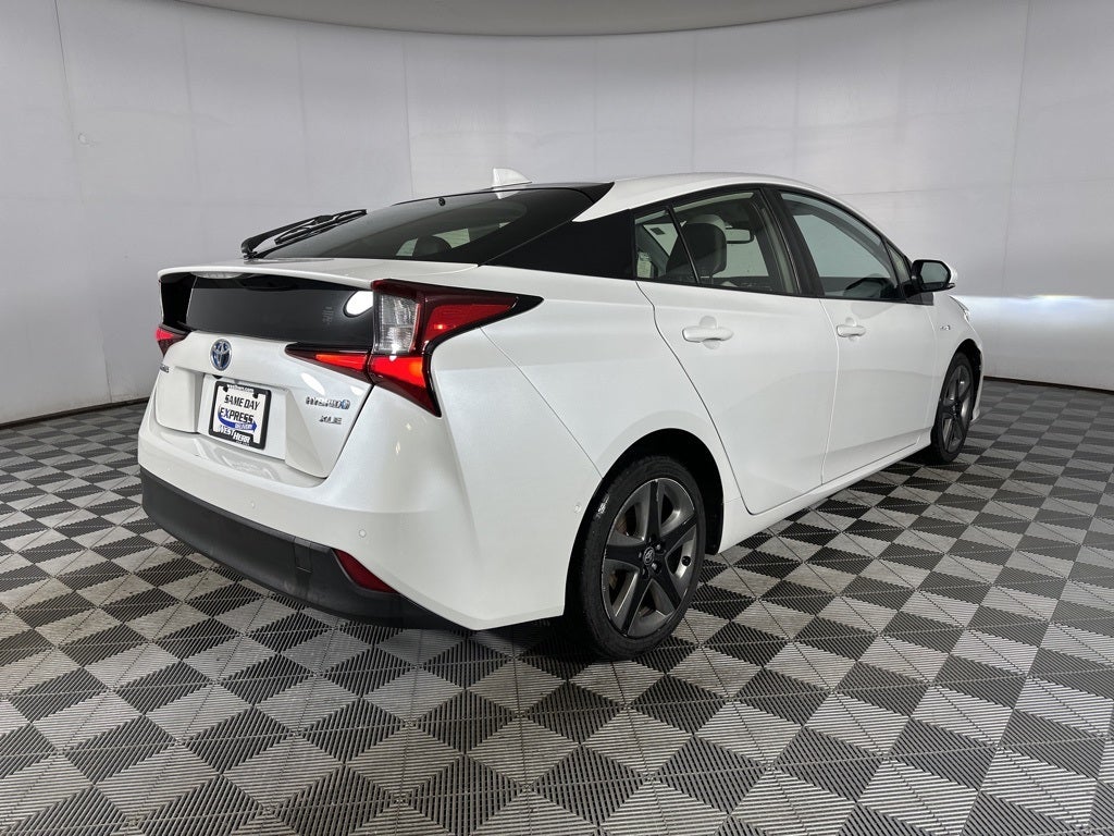 2021 Toyota Prius XLE