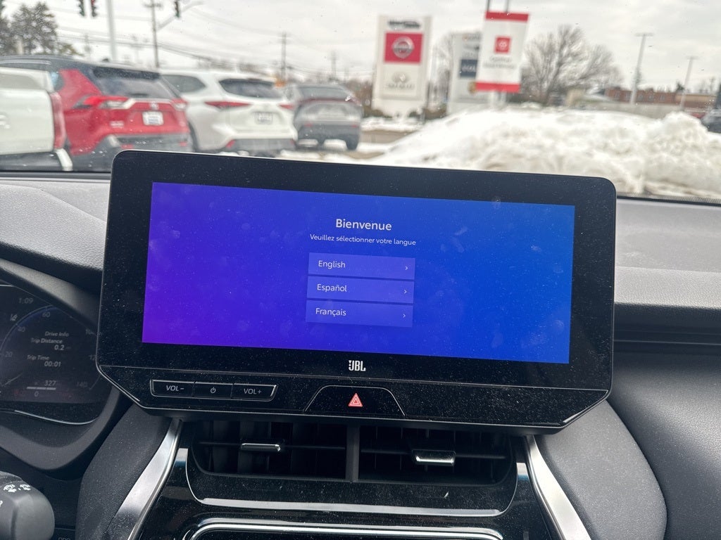 2024 Toyota Venza LE