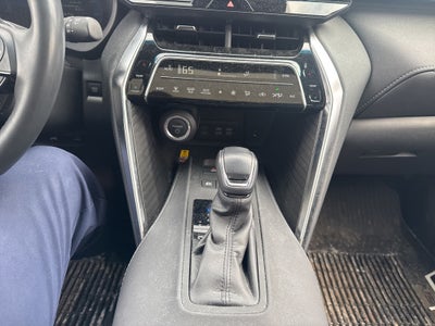 2024 Toyota Venza LE