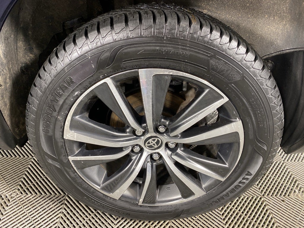 2021 Toyota Venza LE