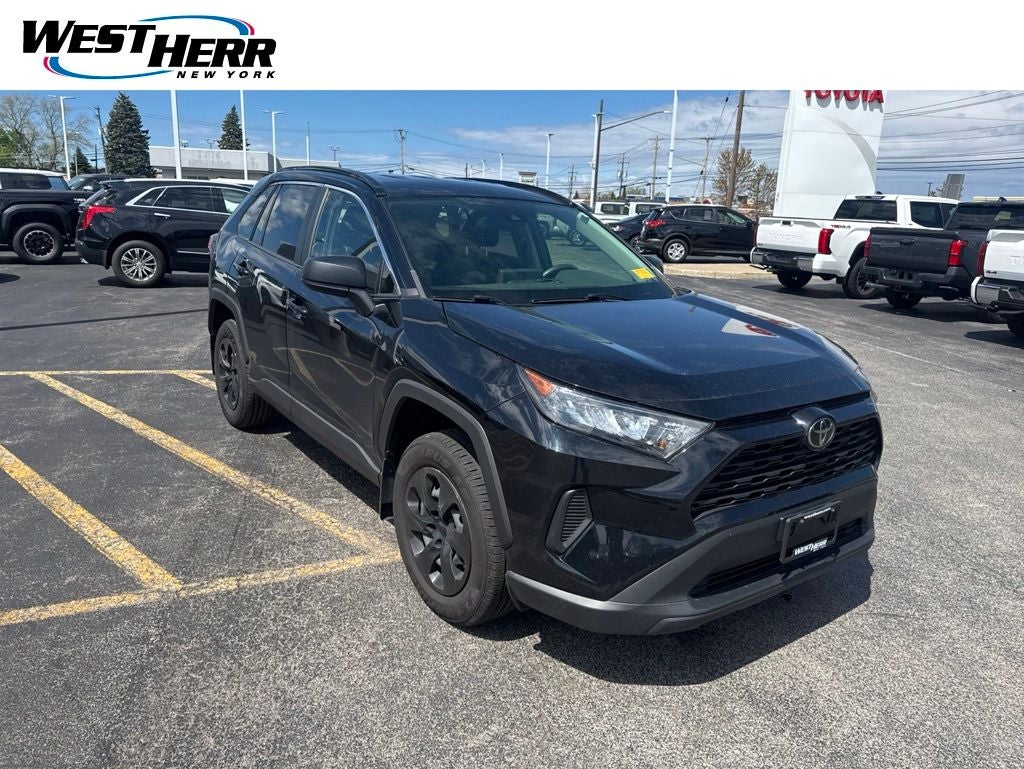 2020 Toyota RAV4 LE