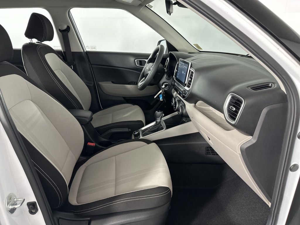 2020 Hyundai VENUE SEL