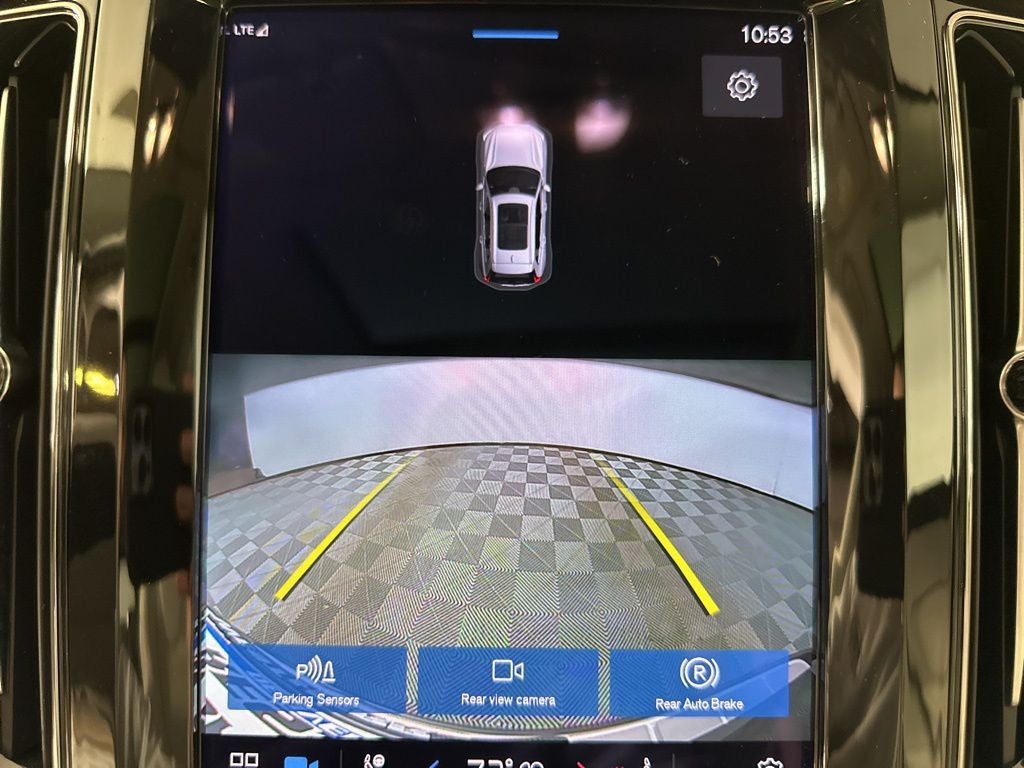 2022 Volvo XC60 B5 Inscription