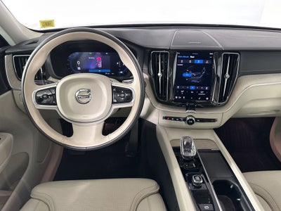 2022 Volvo XC60 B5 Inscription