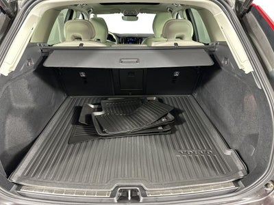 2022 Volvo XC60 B5 Inscription